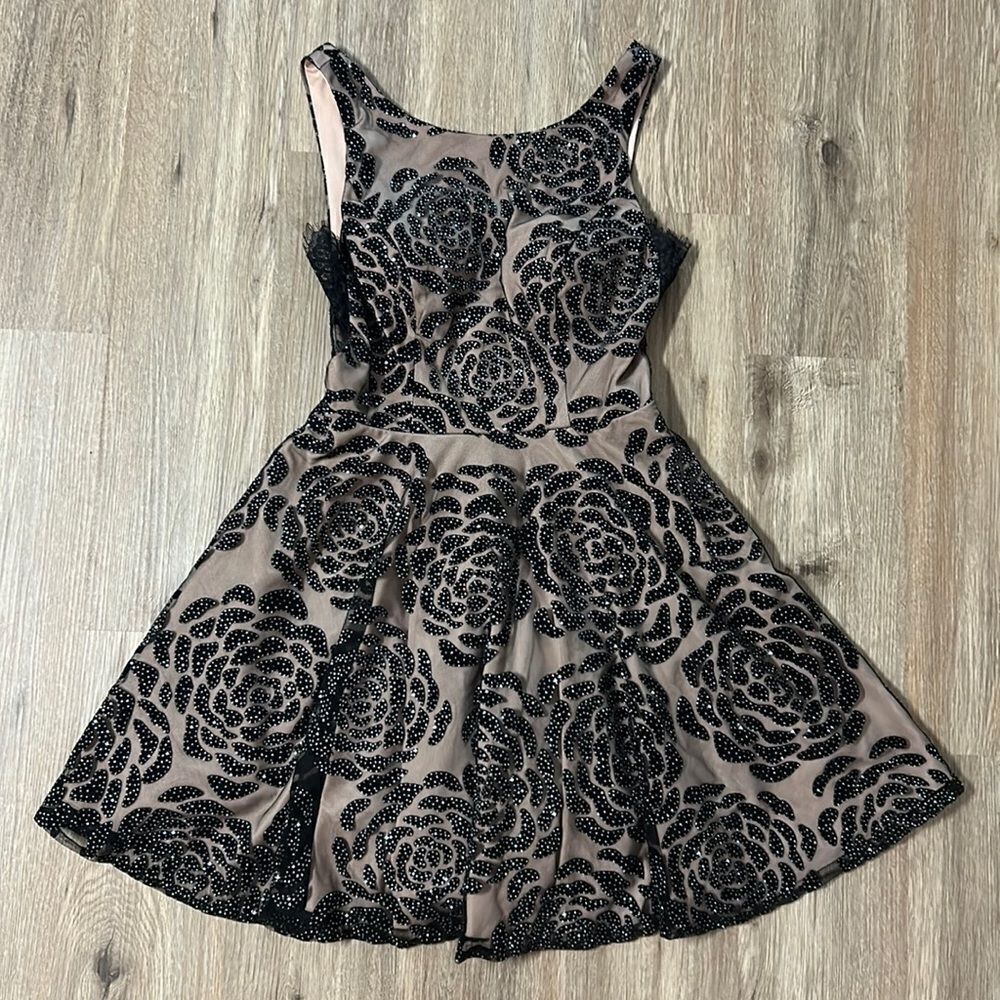 CITY STUDIO Embellished Floral Burnout Velvet Dress